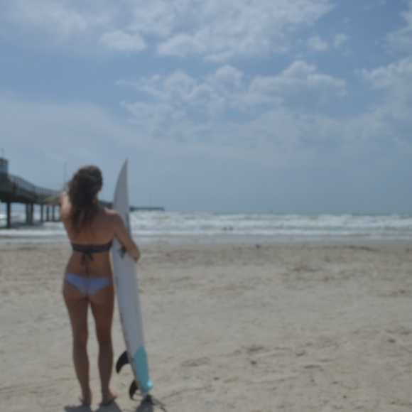 Meet your Posher, Jen - Picture 2 of 4